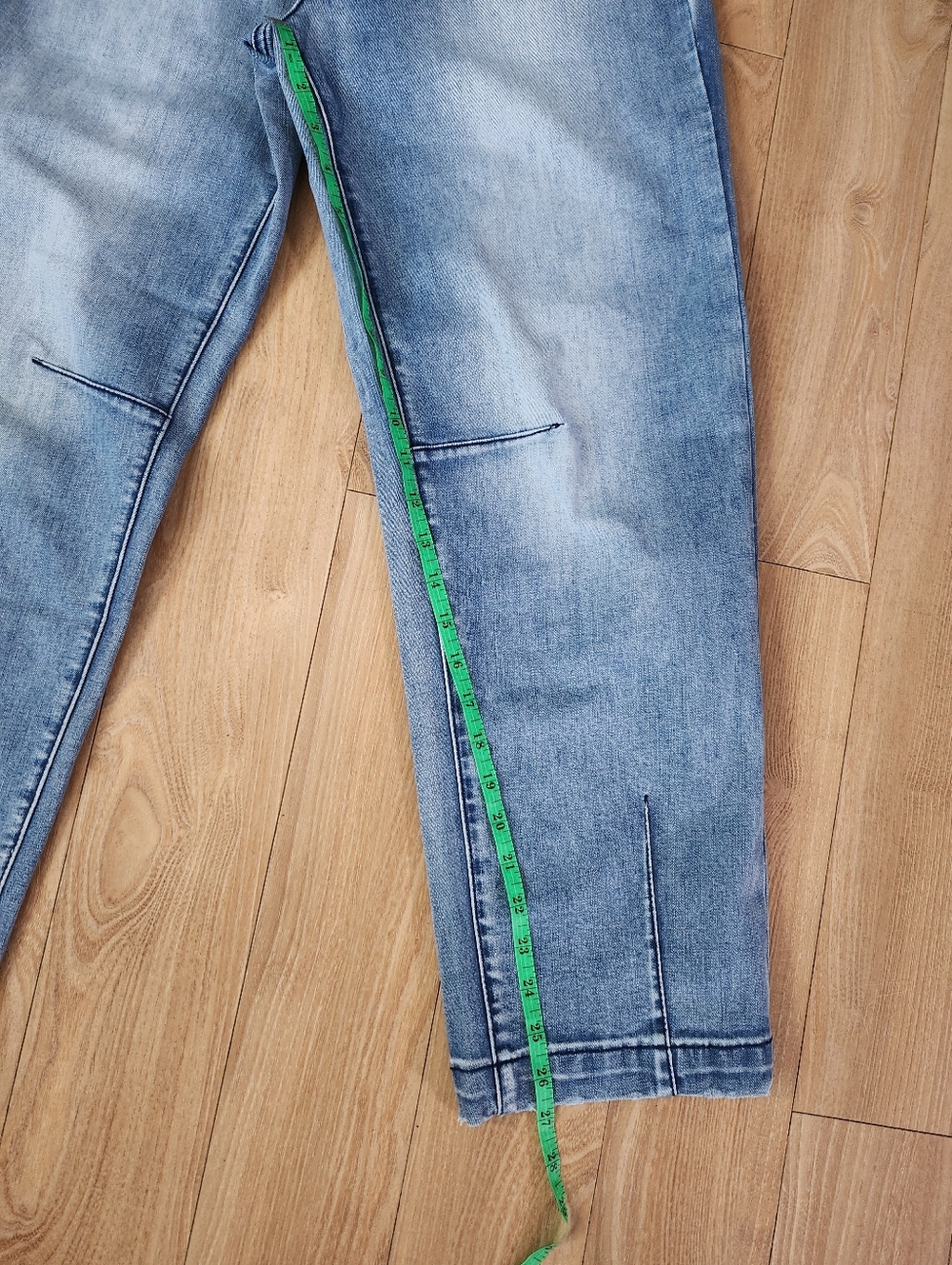 Flamingals Loose Fit Cropped Jeans Size: Small NWT (Fg3) - Picture 6 of 10